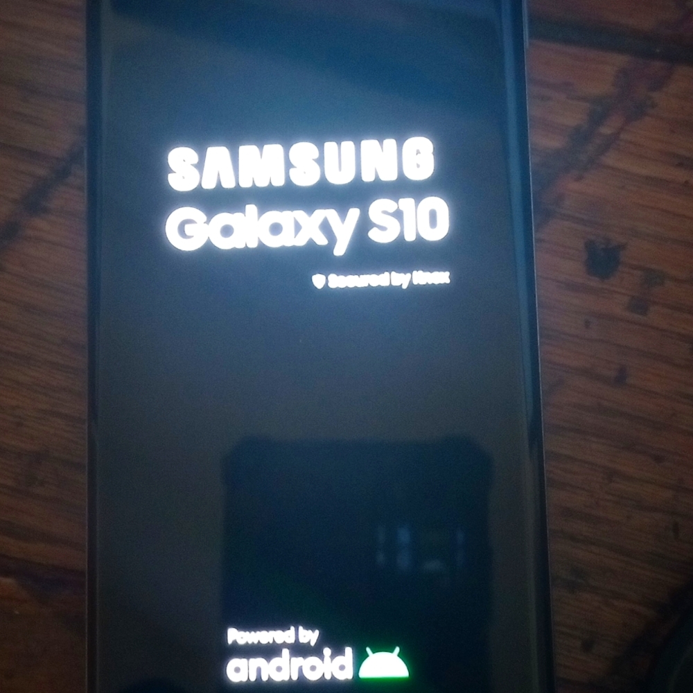 I'm selling my Galaxy S10 unlocked with 125 GB I upgraded to a new phone